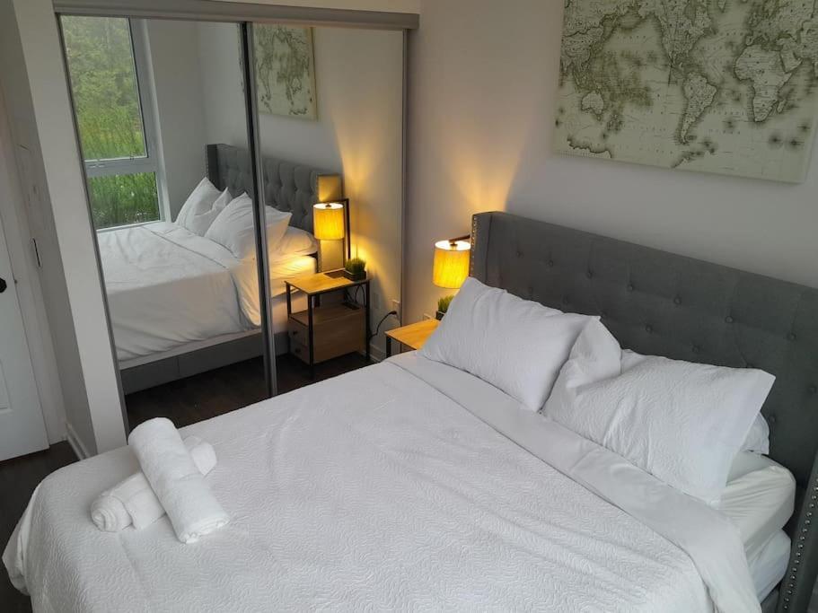 Cozy South View Suite Overlooking The Nature Trail Innisfil Exteriör bild