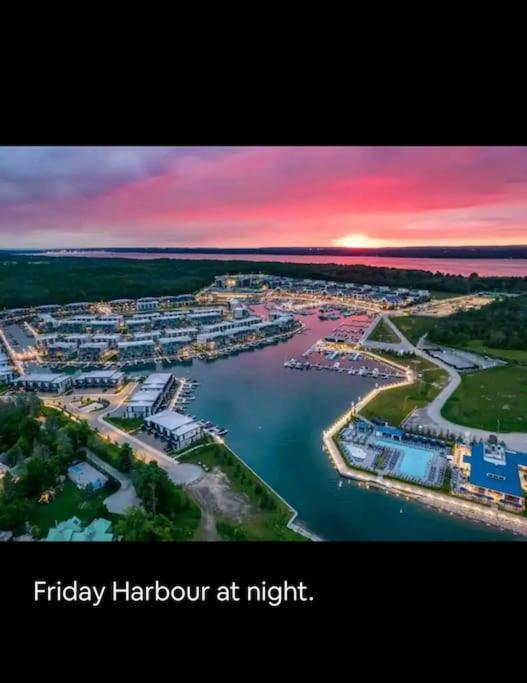 Cozy South View Suite Overlooking The Nature Trail Innisfil Exteriör bild